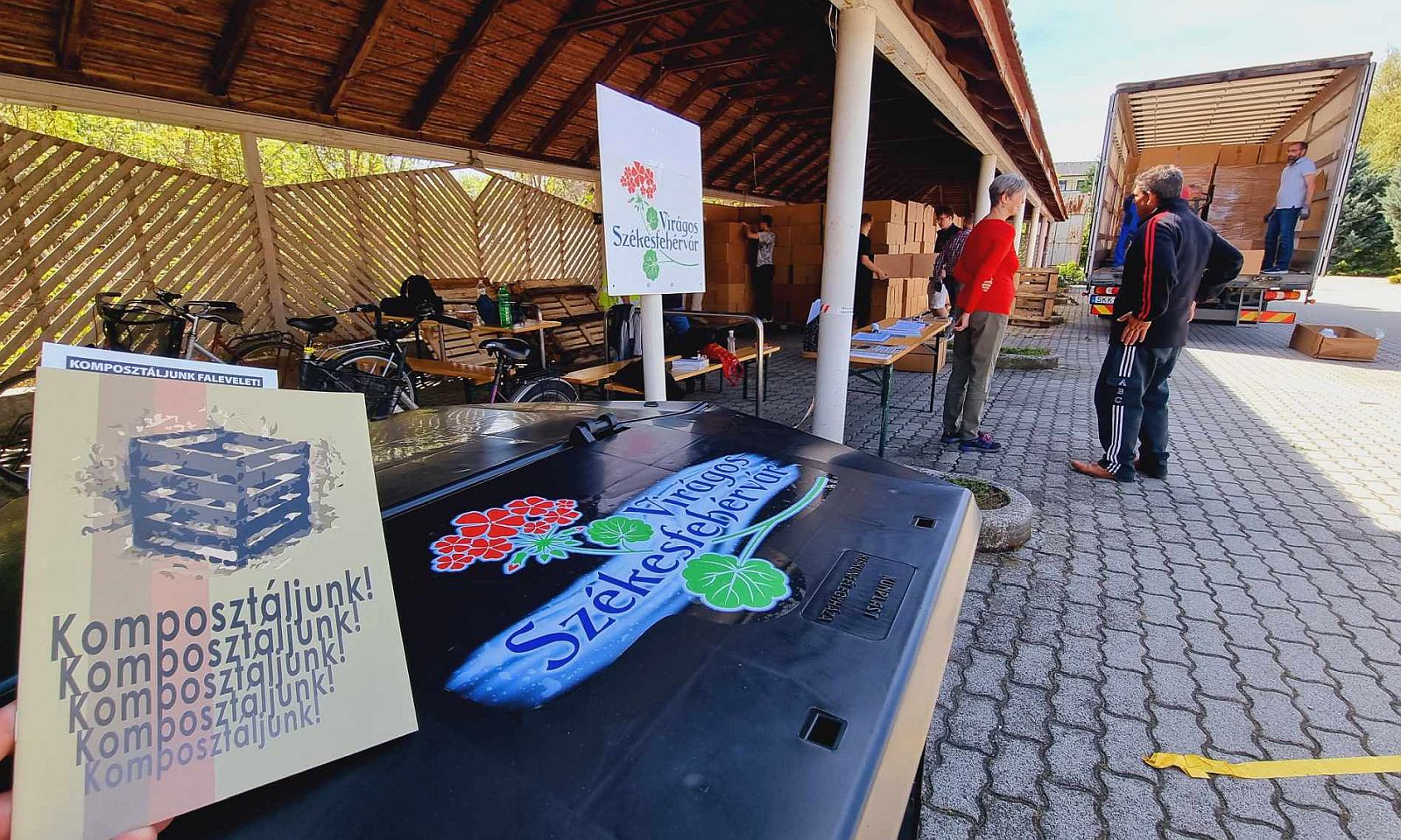 Mintegy 700 komposztkeret kiosztása kezdődött hétfőtől a Városgondnokságon