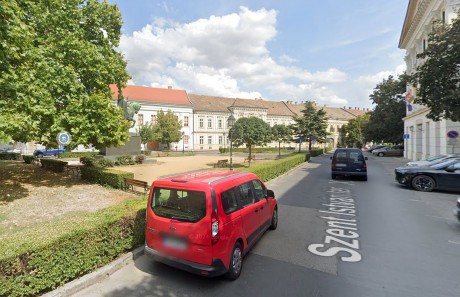 Ideiglenes parkolólezárás lesz szerdán a Szent István tér környékén