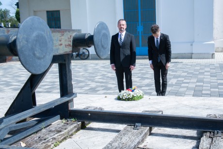 Néma főhajtás a Holokauszt Magyarországi Áldozatainak Emléknapján