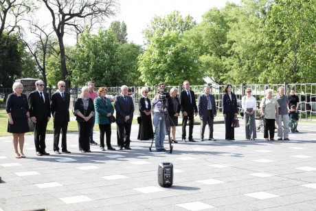 Csak egy darab kő maradjon - az örmény népírtás 110. évfordulójára emlékeztek
