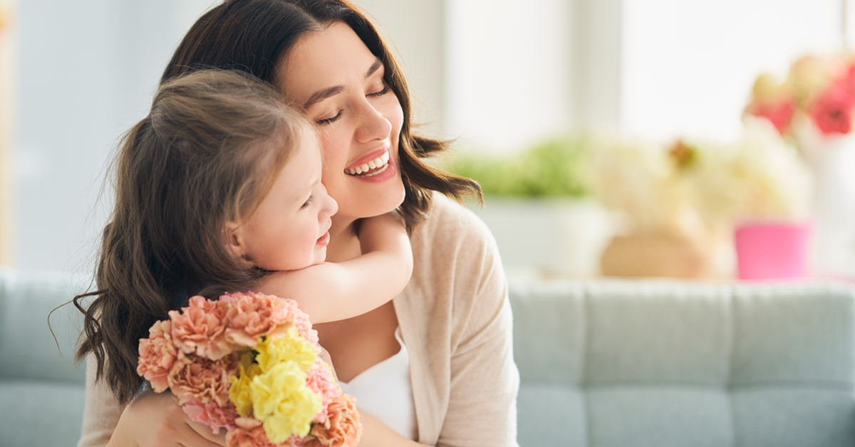 Anyák napi köszöntés és nyereményjáték a Vörösmarty Rádióban