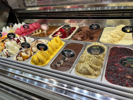 10 éves a Krém Cukrászda - Ünnepelj velük április 30-án!