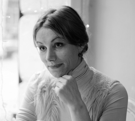 Szerzői est április 30-án az Aranybulla Könyvtárban - Iancu Laura mutatkozik be