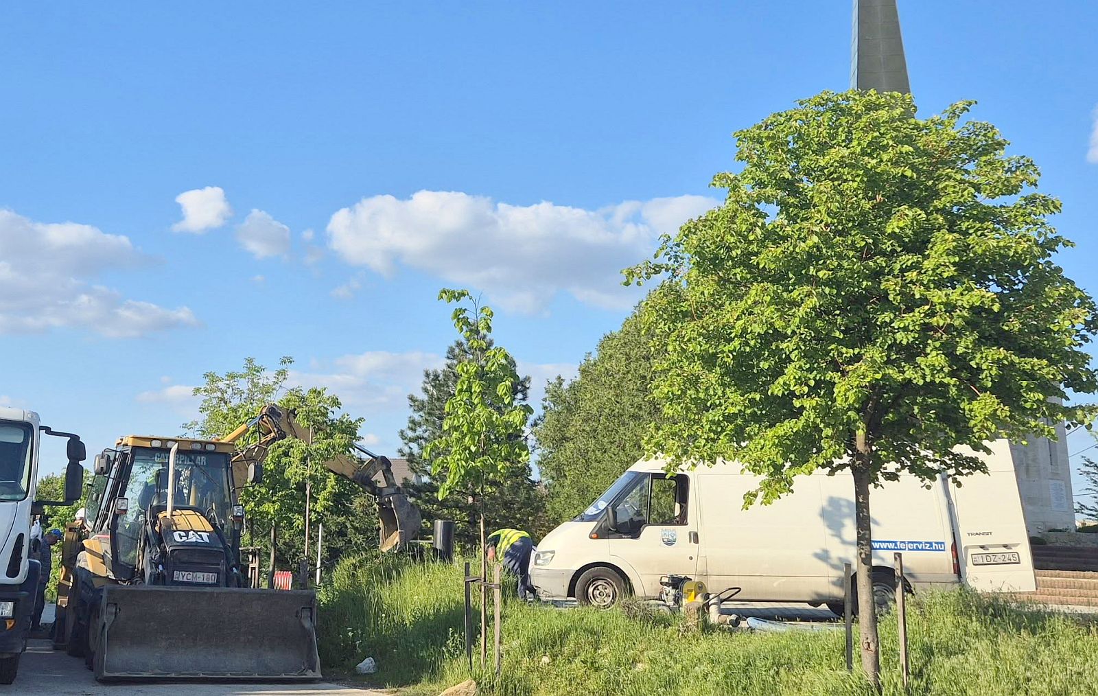 Csőtörés a Donát kápolnánál - hajnalra készülnek el a vezeték javításával