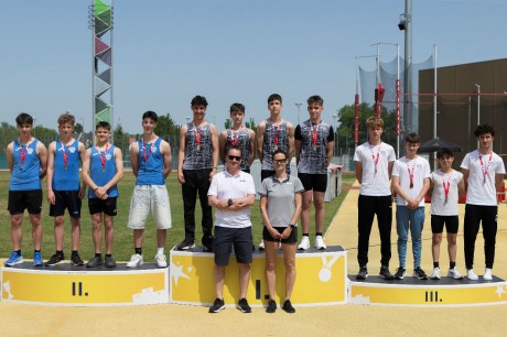 Éremeső Győrben, megkezdték a szabadtéri pályaszezont a fehérvári atléták