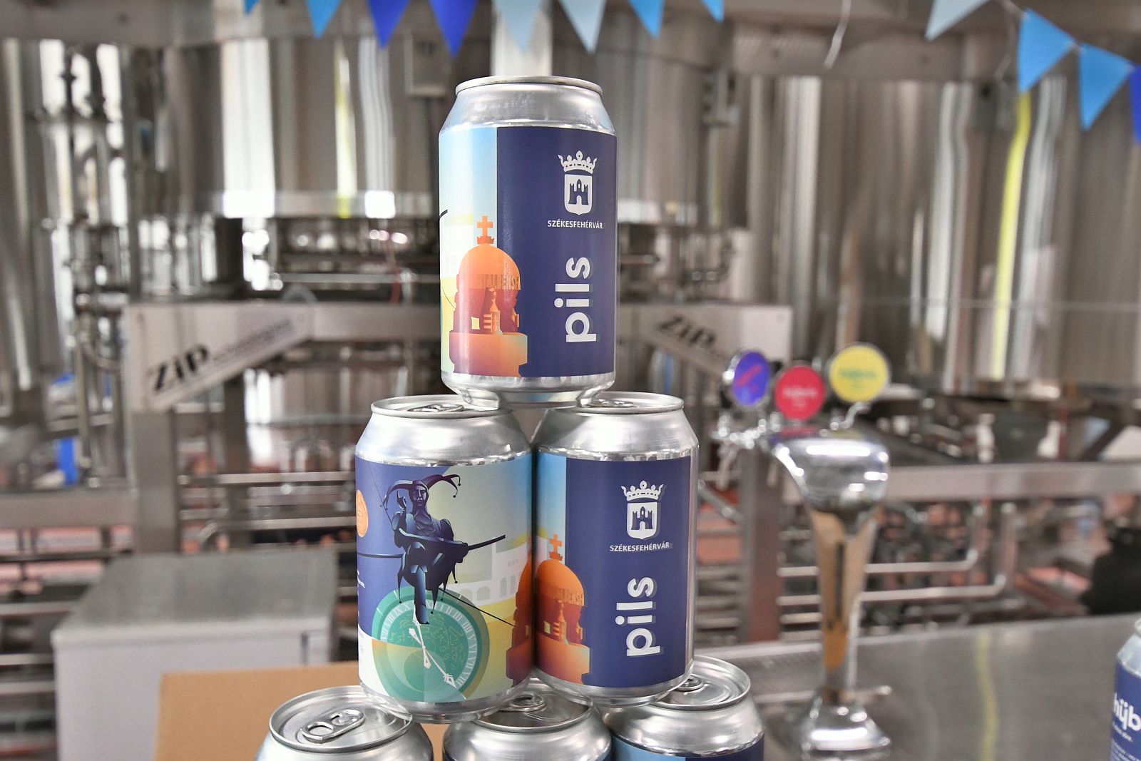 Egy évtizede Fehérváron - bemutatták a hübris Székesfehérvár pils sörét