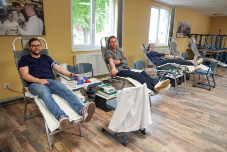 Adj vért, és ments meg 3 életet! - közel 100 önkéntes vett részt az akcióban