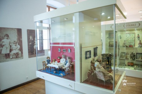 Miénk a gyűjtemény! – Játékra hív a Hetedhét Játékmúzeum a Múzeumok Éjszakáján