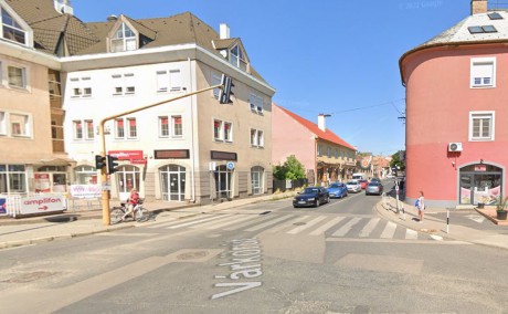 Sebességkorlátozás, előzési tilalom lesz a Budai út József Attila – Várkörút közötti szakaszán jövő hétfőtől