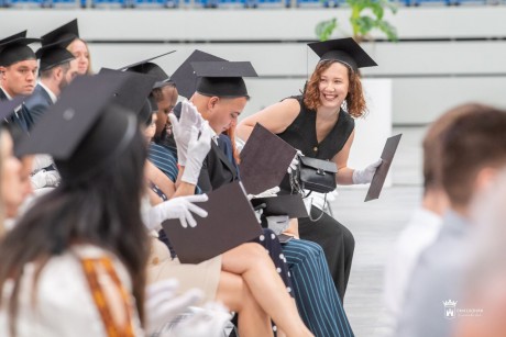 A MET Arénában rendezte diplomaátadó ünnepségét a Kodolányi János Egyetem