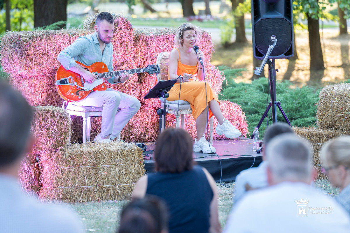 Jazz piknik Gorsiumban Vörös Jankával és Fövenyi Mátéval