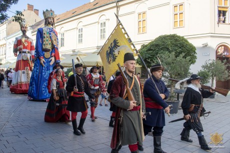 Szombaton folytatódik a Királyi séta Szent Istvánnal és Szent Lászlóval