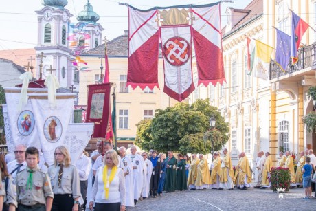 Regnum Marianum Székesfehérváron - Szent István országfelajánlását ünnepelte a város
