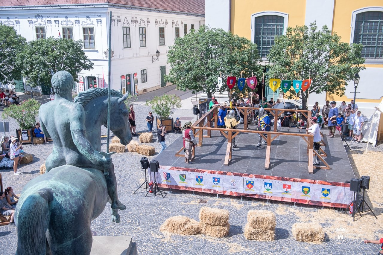 Lovagok Napja és a Koronázási Ünnepi Játékok Fehérvár Belvárosában