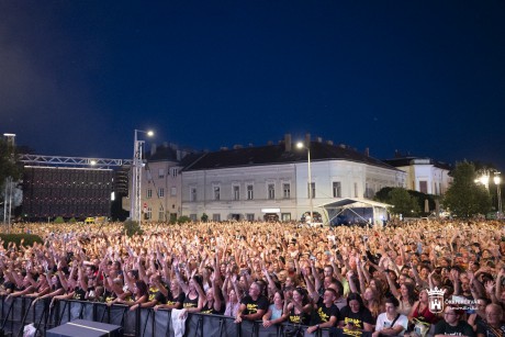 EDDA Művek a Királyi Napokon - nagyot ment a Zichy színpadon az idén 51 éves rockzenekar