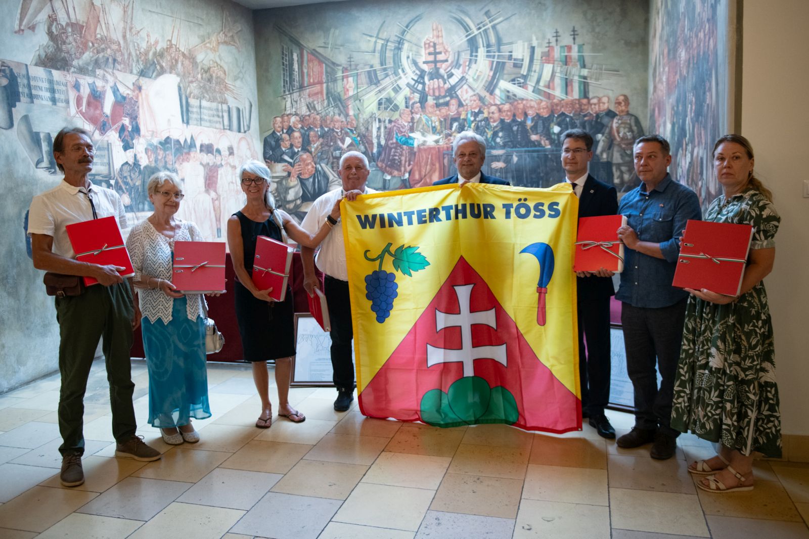 Visszatérhet Magyarországra a páratlan műkincs, Árpád-házi Boldog Erzsébet díszes faragású sírfedele?