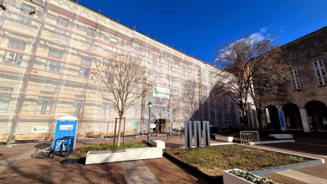 Részlegesen kinyitott a Vörösmarty Mihály Könyvtár Oskola utcai épülete