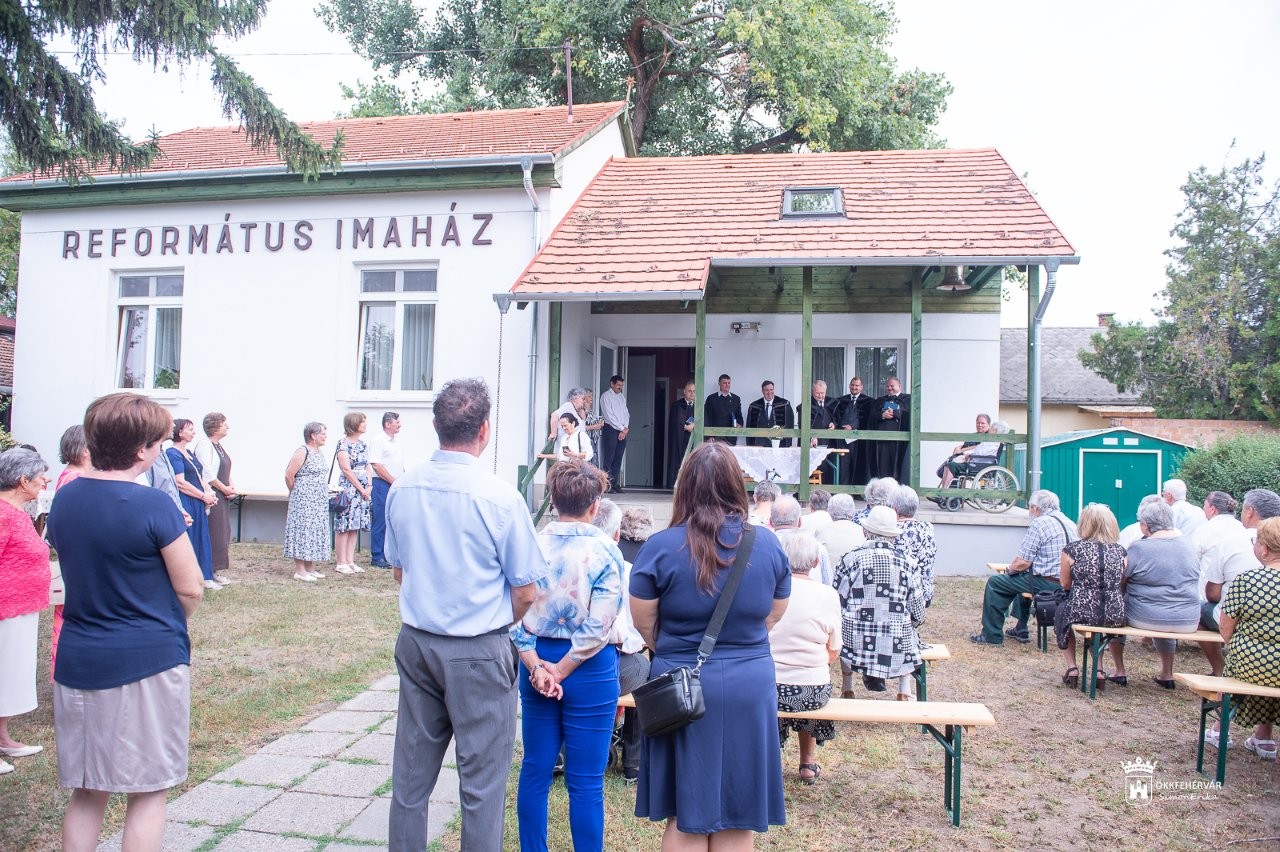 Békességet hirdet, örömhírt hoz – megszentelték a maroshegyi reformátusok új harangját