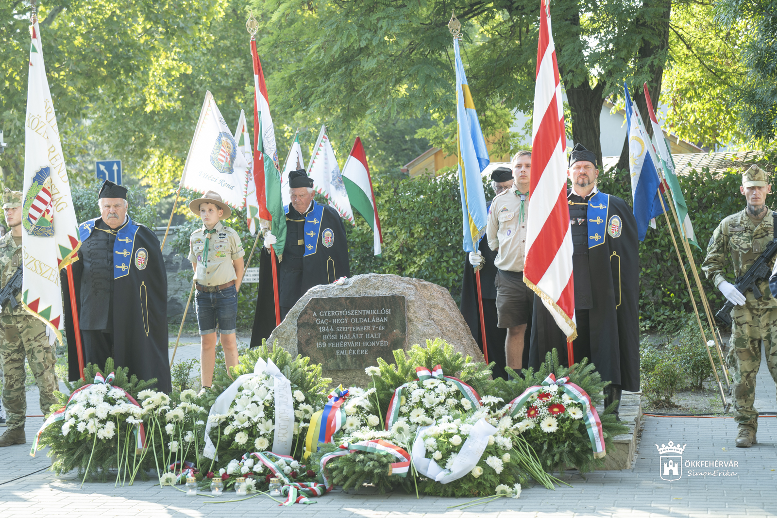 A Gac-oldalban 81 éve elhunyt fehérvári katonákra emlékeztek a Gyergyó emlékparkban