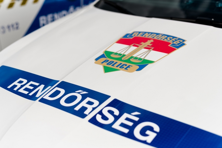 Focus on the road: Az útra figyeljen vezetés közben, érjen haza biztonságban!