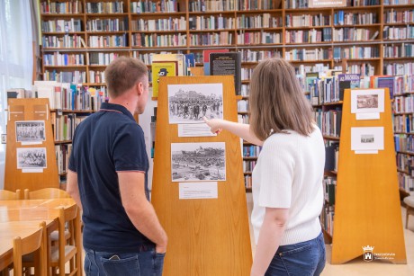 Kiállítás - régi fotókon elevenedik meg a Széna tér elmúlt 100 éve