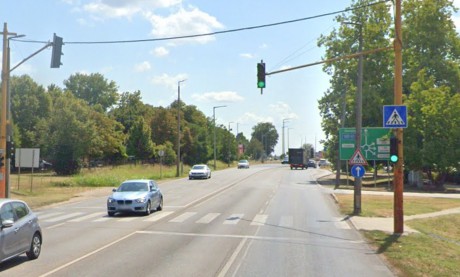 Ideiglenesen kikapcsolnak két jelzőlámpát pénteken a Seregélyesi úton