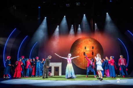 Az Óz, a csodák csodájával indította az évadot a Vörösmarty Színház