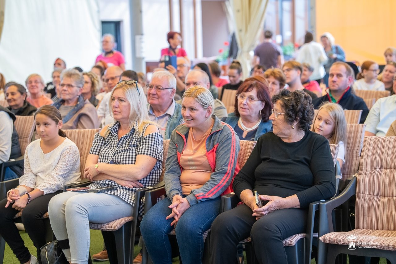 Szent Mihály-napot ünnepeltek szombat délután Feketehegy-Szárazréten