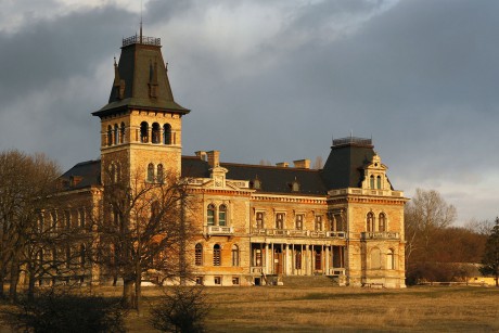 Életutak és életpályák Fejérből - október 2-án folytatódik a Kodolányi Szabadegyetem