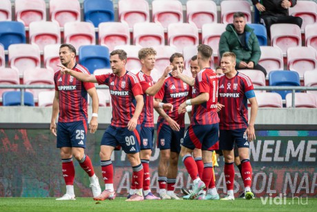 Foci, hoki, kosár, és röplabda - ezek a meccsek várnak a hétvégén a fehérvári csapatokra