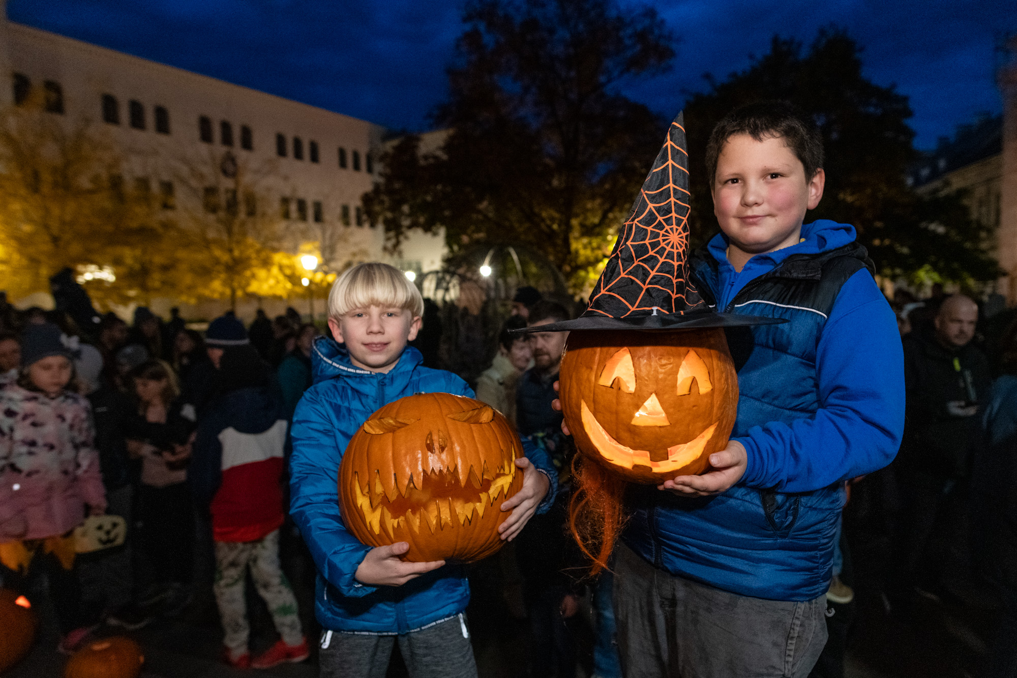 Fehérvári Töklámpás Fesztivál - faragott tökök lepték el a Bartók Béla teret