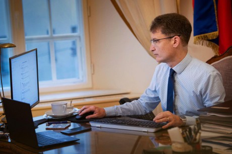 Buszközlekedésről, parkolásról és az M200-asról is kérdeztek a fehérváriak