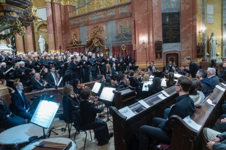 Mozart és Salieri műveit hallhattuk a szimfonikusok Halottak napi koncertjén