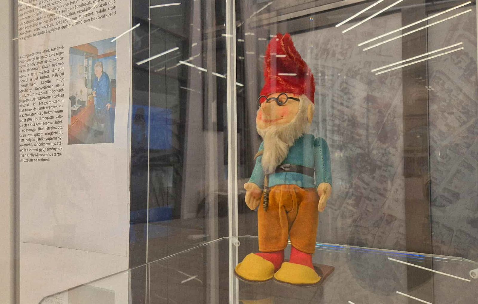Egy „trükkös törpefigura” lett a hónap műtárgya a Szent István Király Múzeumban