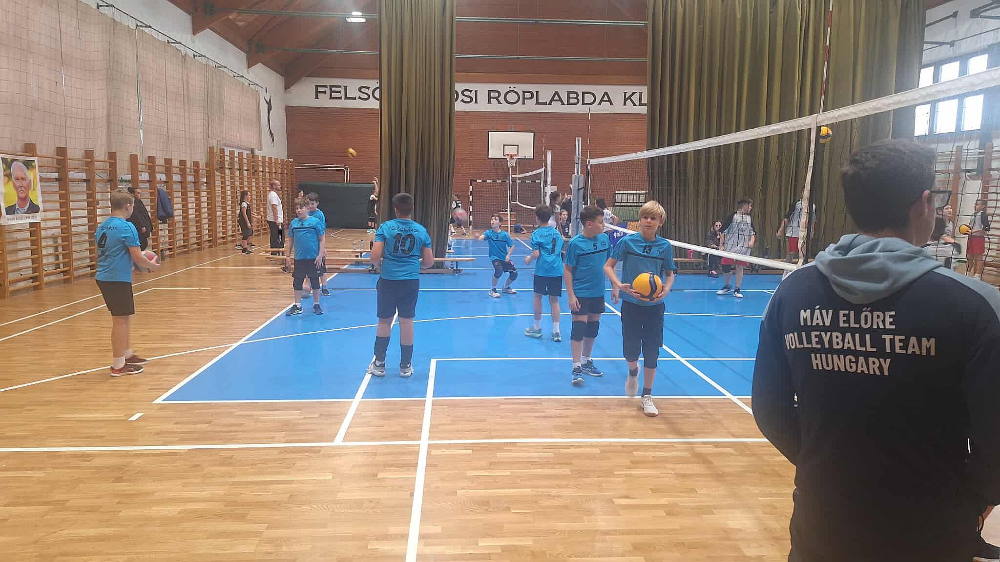 Borbély István röplabda edző emlékére rendezték meg a fiú röplabda városi diákolimpia döntőjét