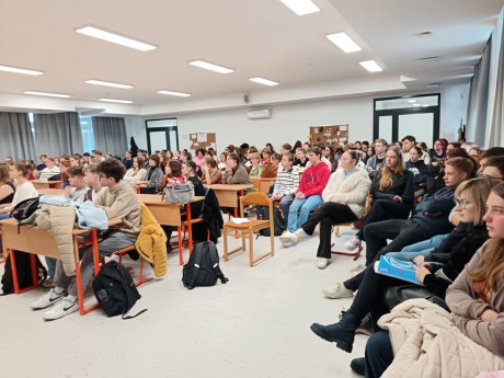 A svéd nagykövet tartott előadást a fenntarthatóságról a Tópartiban