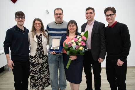 Bálesné Elekes Rita kapta a Pro Caritate-díjat - a szociális szektor dolgozóit köszöntötték