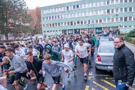 Movember futás - kétszázan futottak a férfiak egészségéért