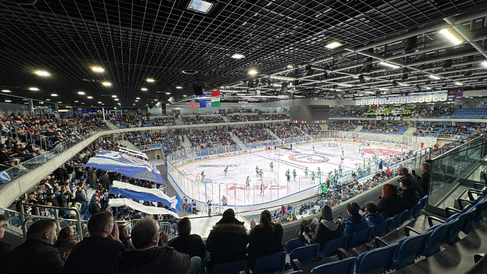 Magabiztos Volán győzelem az ICEHL magyar rangadóján