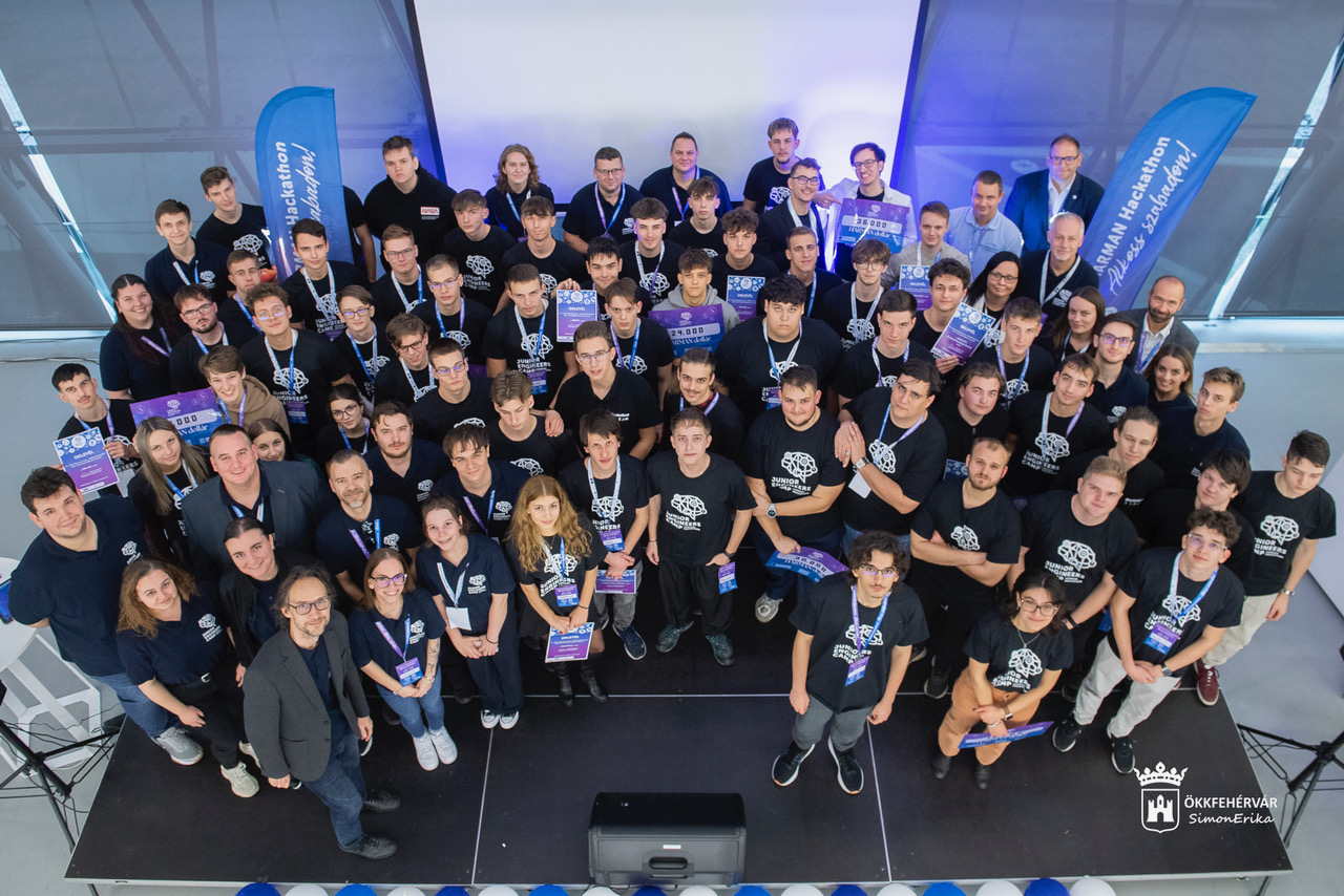 Székesfehérvári csapatok győzelmével zárult a IV. Harman Hackathon