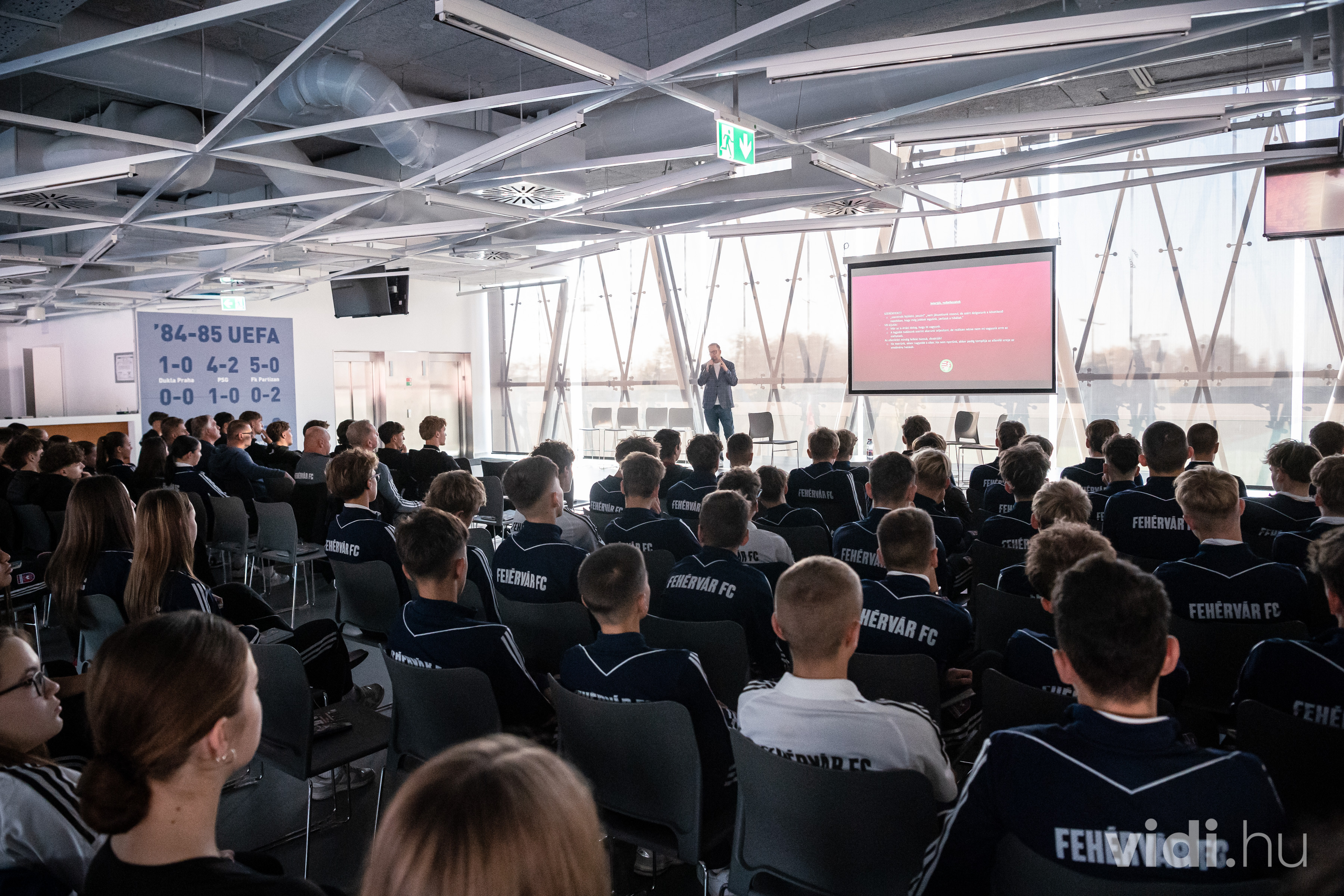 Oktatási és képzési programsorozat indult fehérvári sportolóknak