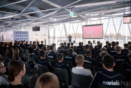 Oktatási és képzési programsorozat indult fehérvári sportolóknak