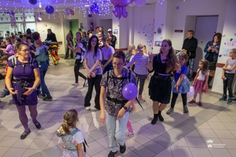 Lila a legkisebb hősökért – koraszülöttek világnapja a Szent György Kórházban