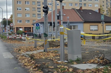 Várhatóan november 28-ára már az aszfaltozás is elkészül a Hosszúsétatérnél