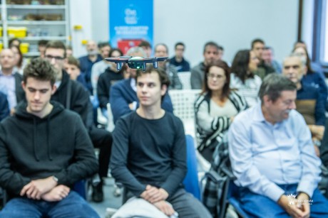Elstartolt Magyarország első középiskolai drónversenye Székesfehérváron