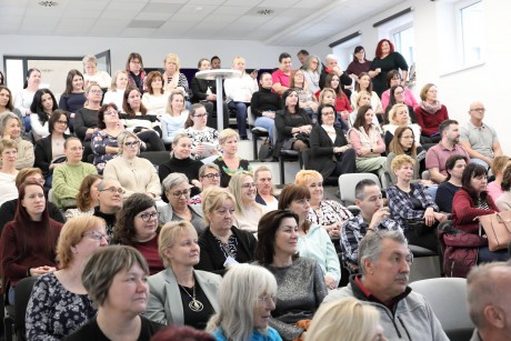 A gyermekbántalmazásról és a kapcsolati erőszakról rendeztek szakmai konferenciát