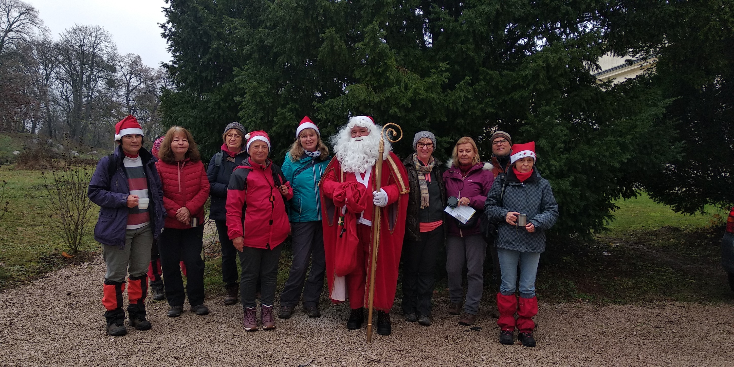 Családi programok a természetben – X. Gaja-völgyi Mikulás túra és séta a Károlyi Kastélyparkban