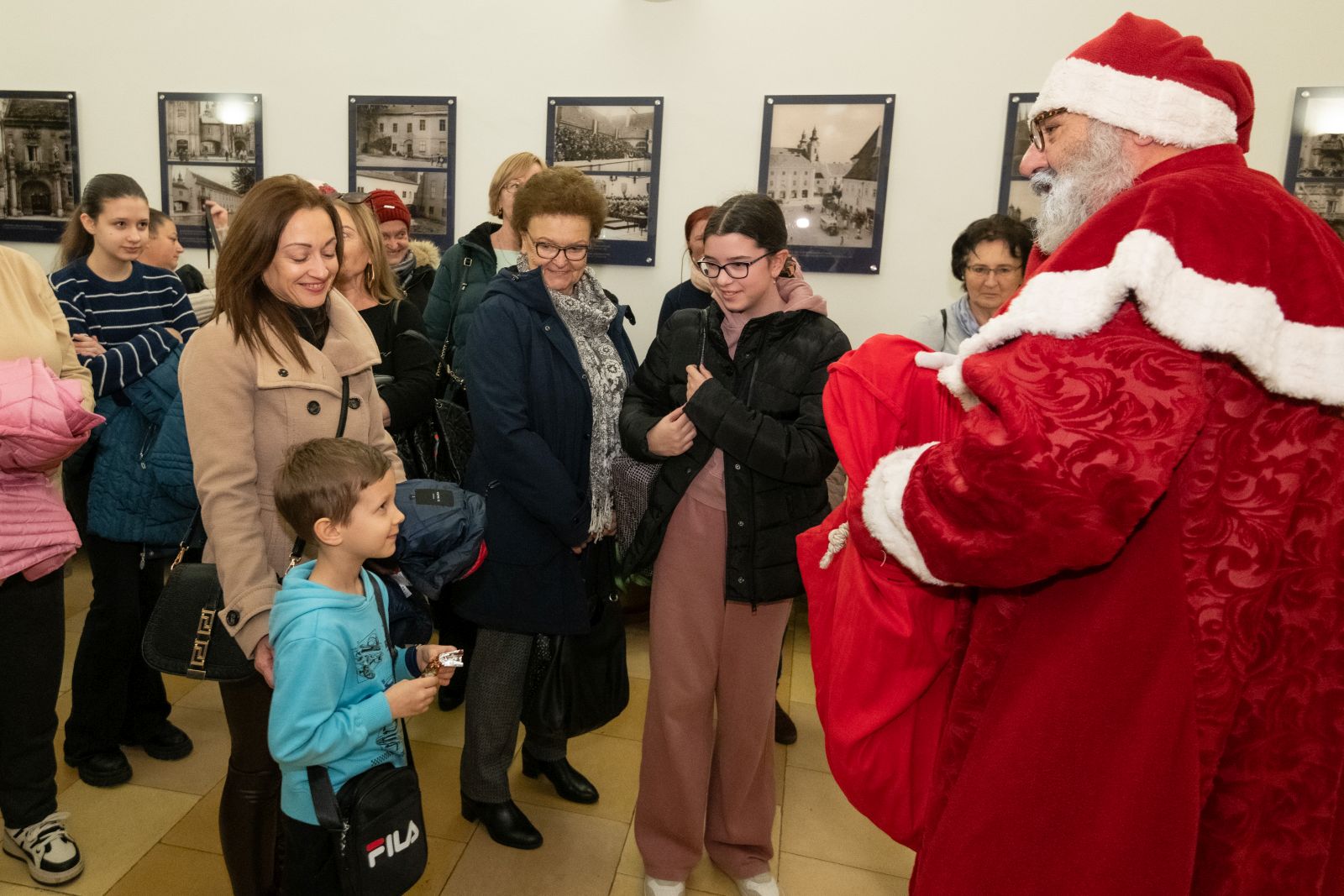 Nyitott Városháza adventkor Székesfehérvár polgármesterével és a Mikulással