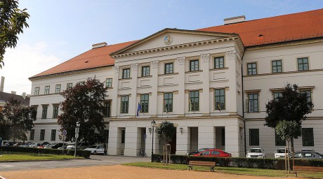 Adventi forgatag lesz kedden délután a Megyeháza udvarán