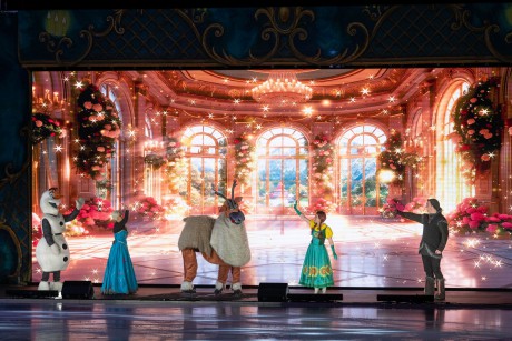 Közel kétszáz gyermek és nevelőik karácsonyvárását tették szebbé a Fehérvár VIP Klub adományozói